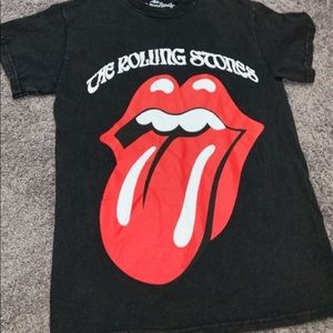 distressed rolling stone tshirt